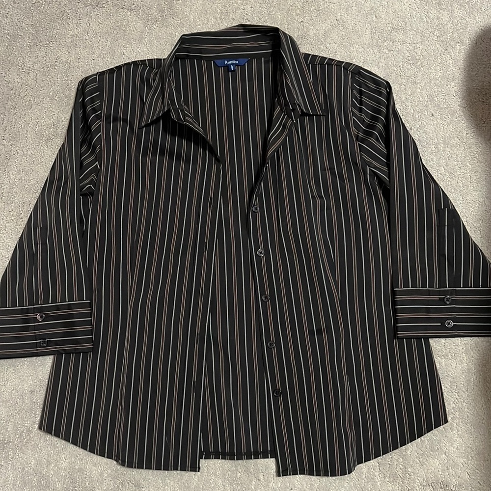 REITMANS button down shirt